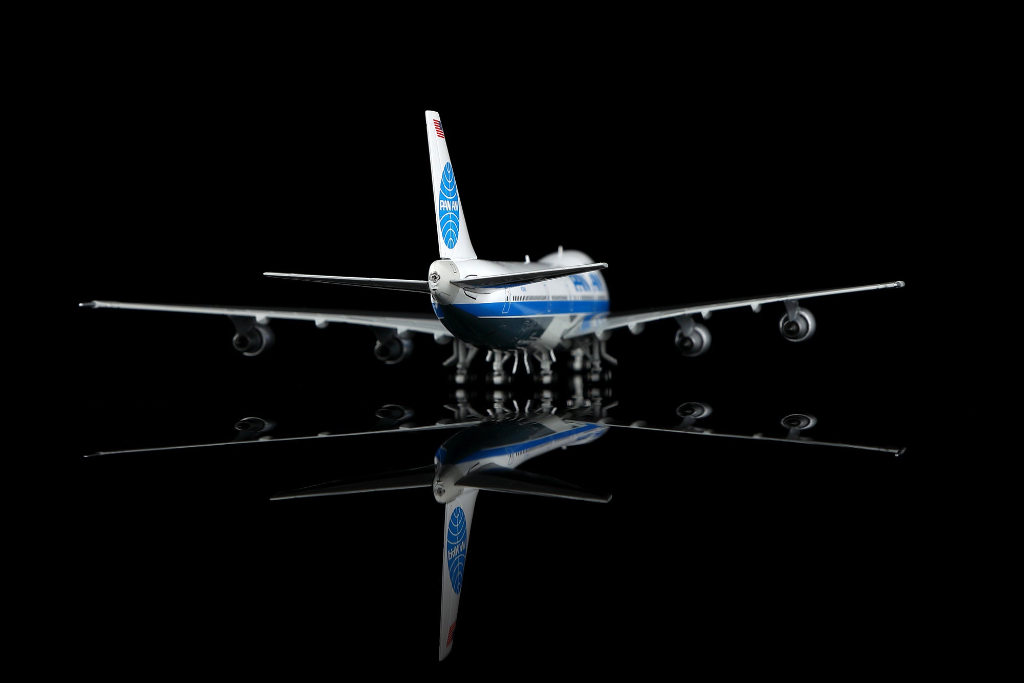 Pan Am / Boeing 747-200 / N724PA / B598202P / 1:400