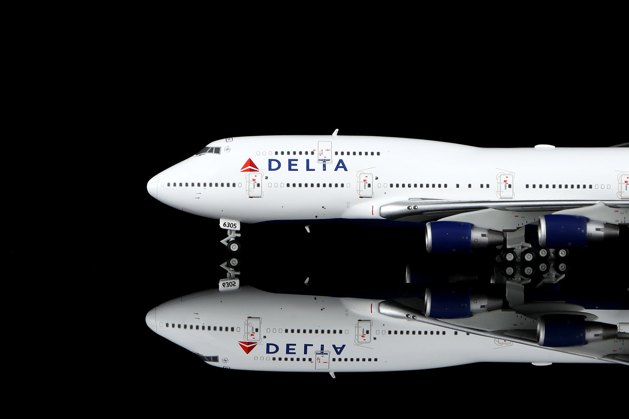 Delta Air Lines / Boeing 747-400 / N665US / B616601 / 1:400