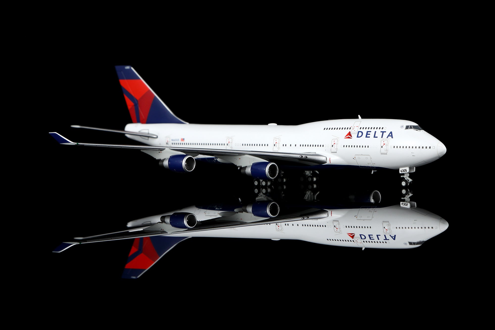 Delta Air Lines / Boeing 747-400 / N665US / B616601 / 1:400
