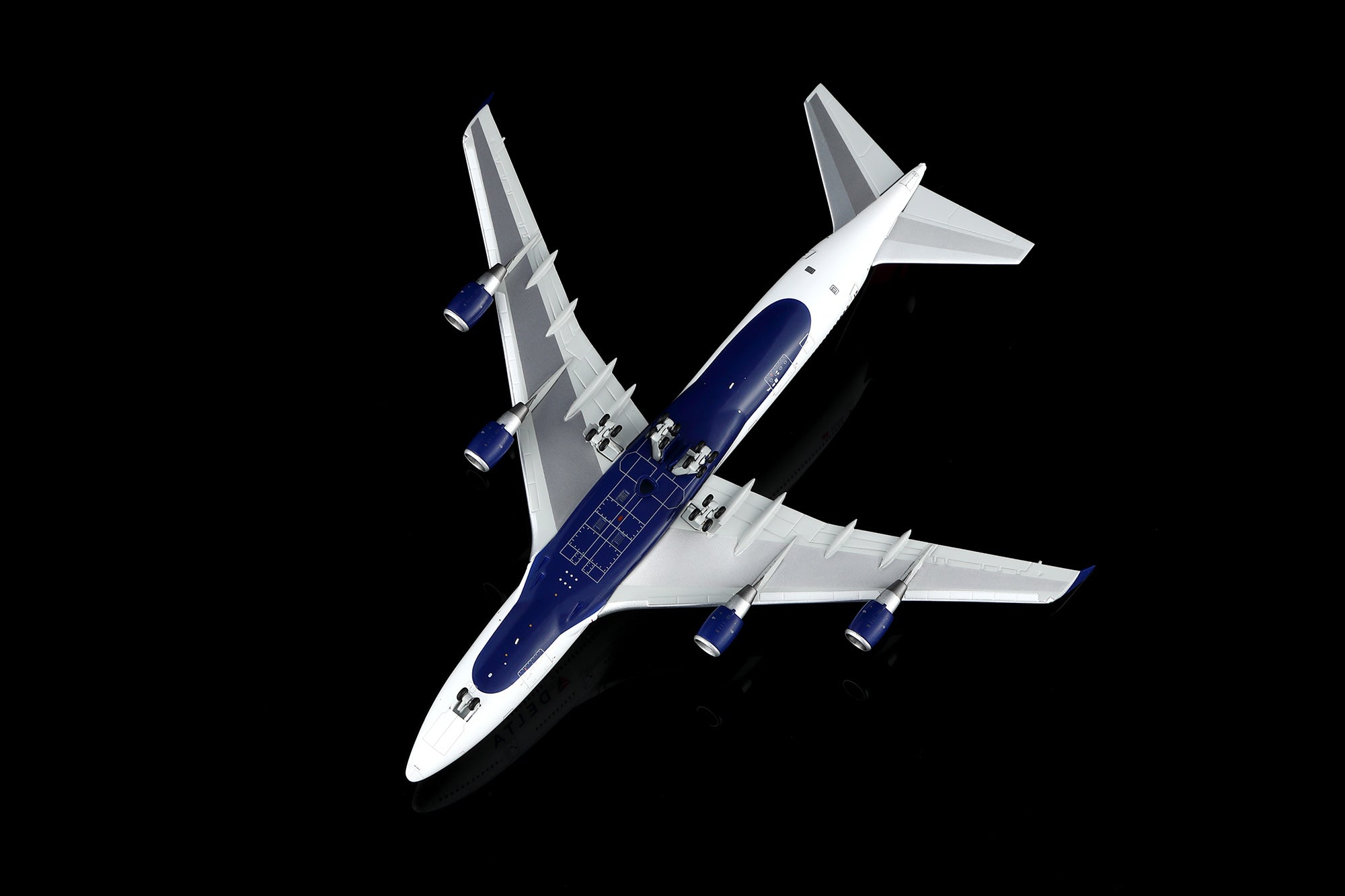 Delta Air Lines / Boeing 747-400 / N665US / B616601 / 1:400