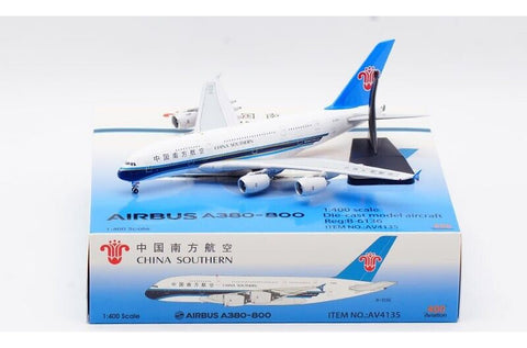 China Southern Airlines / Airbus A380-841 / B-6136 / AV4135 / 1:400 elaviadormodels