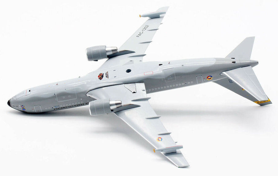 Colombia - Air Force / Boeing KC-767-2J6ER / FAC1202 / JP60-762-FAC1202 / 1:200 elaviadormodels