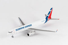 Cubana Tupolev TU-204 / CU-C1703 / 202117 / 1:400 elaviadormodels