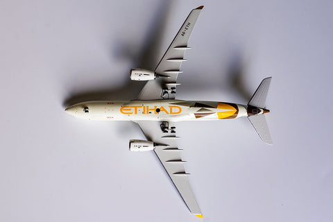 Etihad Airways / Airbus A330-200 / A6-EYH / 61027 / 1:400 elaviadormodels