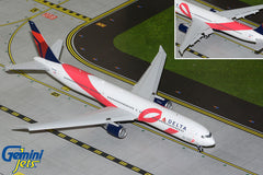 Delta Air Lines ("BCRF" Red Ribbon Livery) / Boeing 767-400ER (Flaps Down) / N845MH / G2DAL1446F / 1:200 elaviadormodels