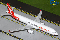 Qantas ("Santa's Freight" titles) / Airbus A321P2F / VH-XF4 / G2QFA1477 / 1:200
