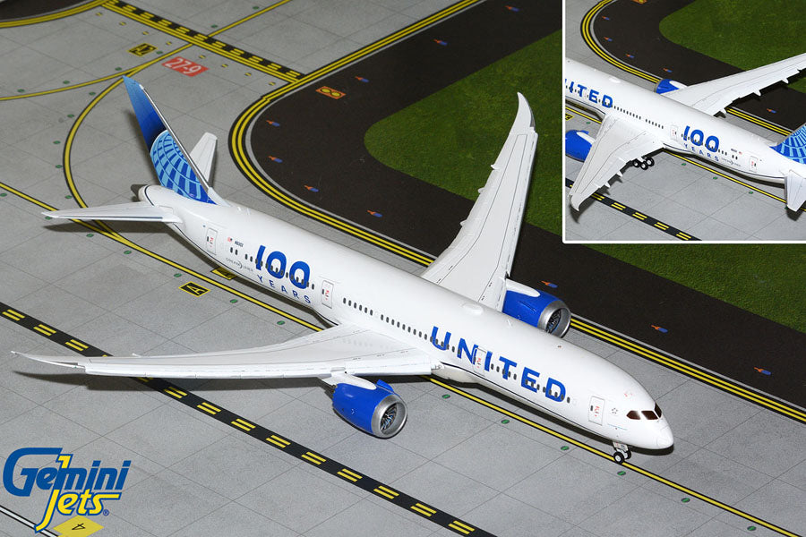 United Airlines (100 Years Livery) / Boeing 787-9 Dreamliner (Flaps Down) / N61101 / G2UAL1258F / 1:200