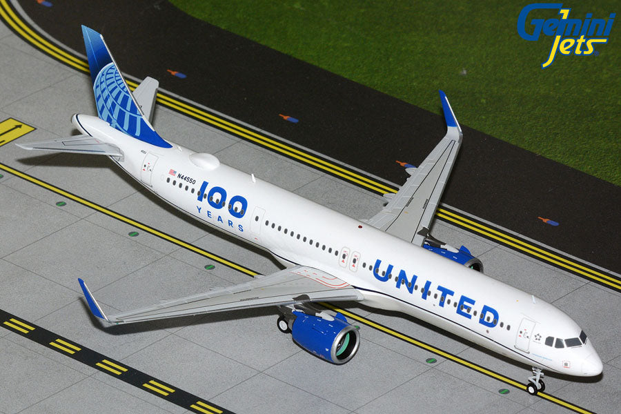 United Airlines ("100 Years" Livery) / Airbus A321neo / N44550 / G2UAL1524 / 1:200