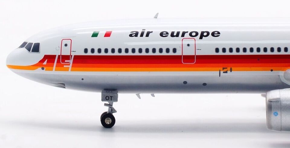 Air Europa / McDonnell Douglas DC-10-30 / OO-JOT / IF103AE0923P / 1:200 elaviadormodels