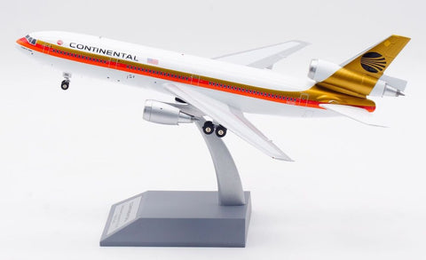 Continental Airlines "Black Meat Ball" / McDonnell Douglas DC-10-30  / N12061 / IF103CO0823 / 1:200 elaviadormodels