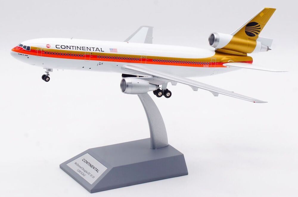 Continental Airlines "Black Meat Ball" / McDonnell Douglas DC-10-30  / N12061 / IF103CO0823 / 1:200 elaviadormodels