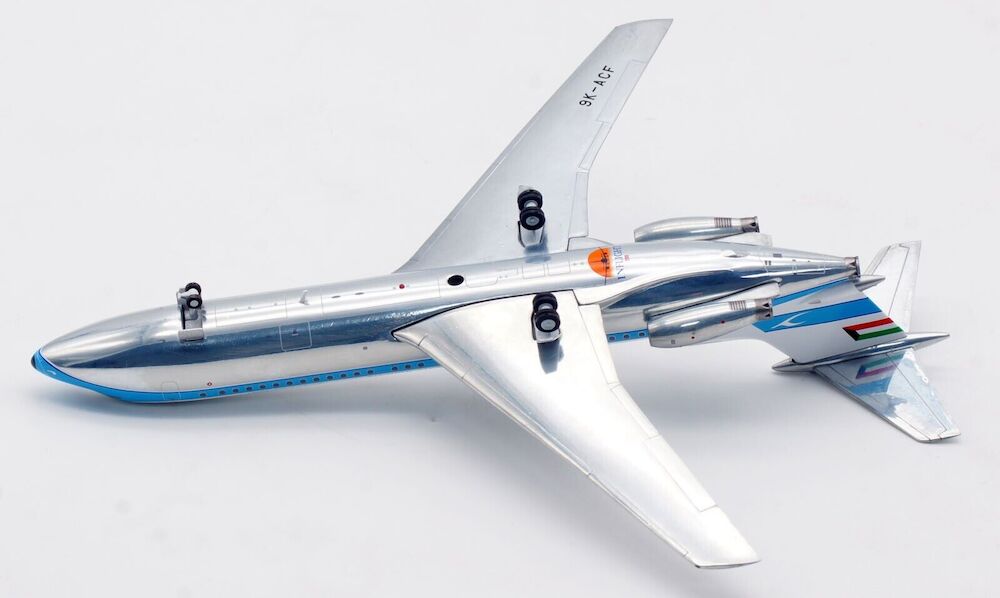 Kuwait Airways /  Hawker Siddeley HS-121 Trident / 9K-ACF / IF121EKU0923P / 1:200 elaviadormodels