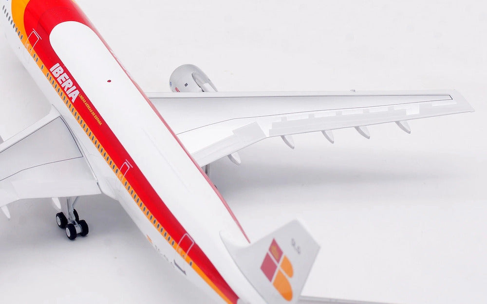 Iberia / Airbus A300B4-120 / EC-DLG / IF300IB525 / 1:200 elaviadormodels