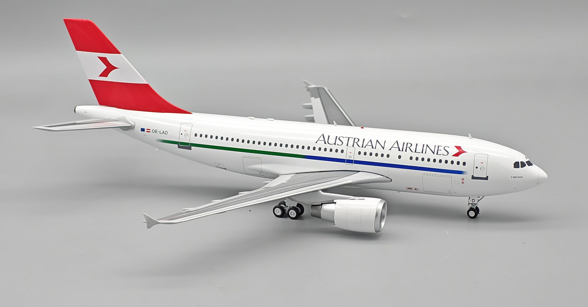 Austrian Airlines / Airbus A310-325 / OE-LAD / IF310OS0526 / 1:200 elaviadormodels