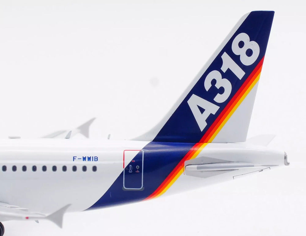 Airbus (House colors) / Airbus A318 / F-WWIA / IF318HOUSE-IA / elaviadormodels