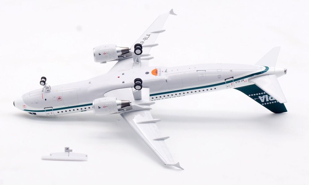 Pakistan International Airlines - PIA / A320-200 / AP-BLA / IF320PK0824 / elaviadormodels