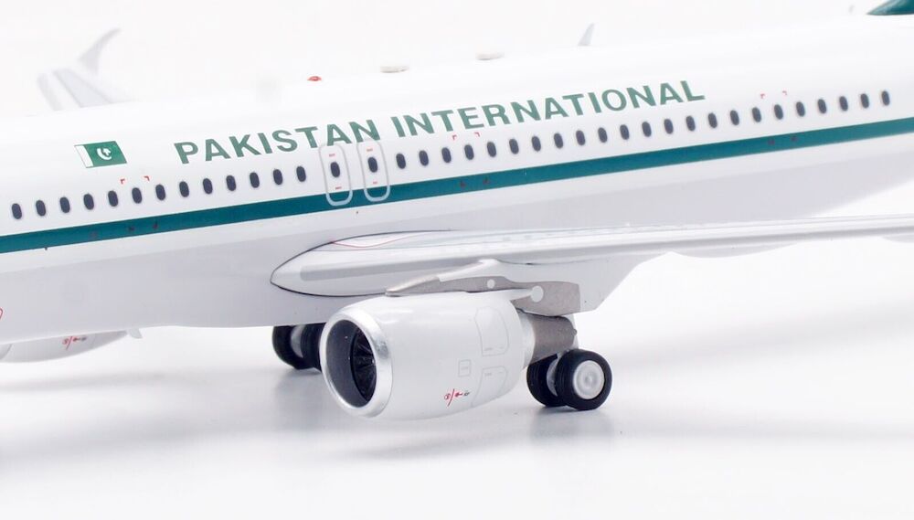 Pakistan International Airlines - PIA / A320-200 / AP-BLA / IF320PK0824 / elaviadormodels