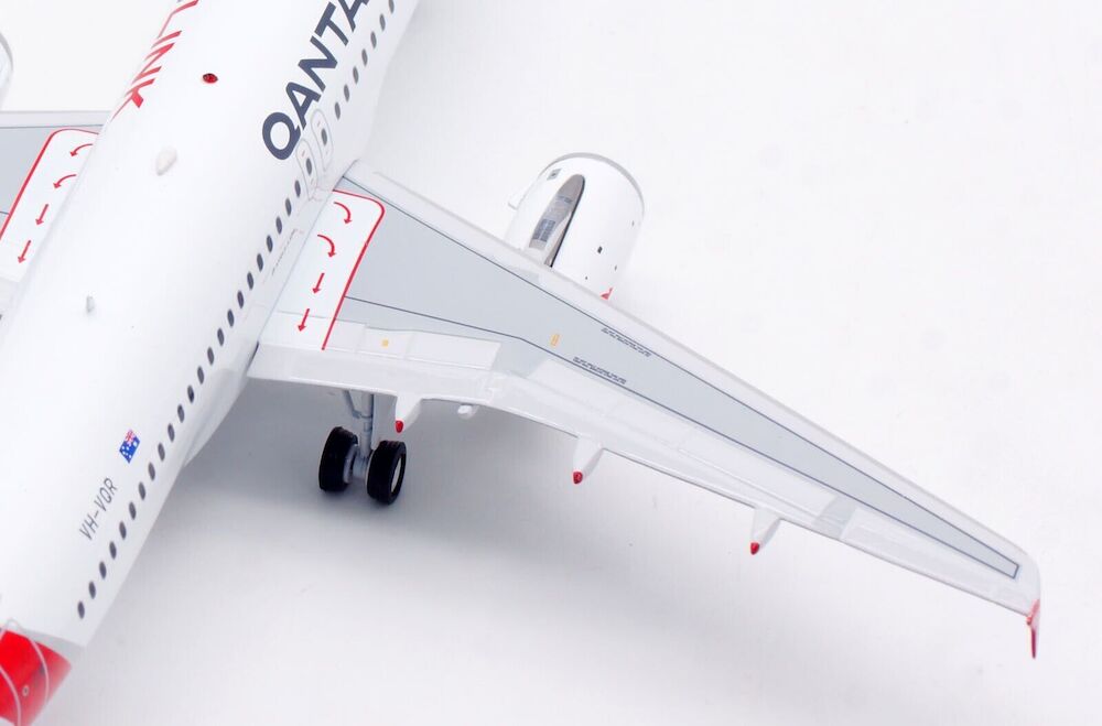 QantasLink / Airbus A320 / VH-VQR / IF320QF1123 /  elaviadormodels