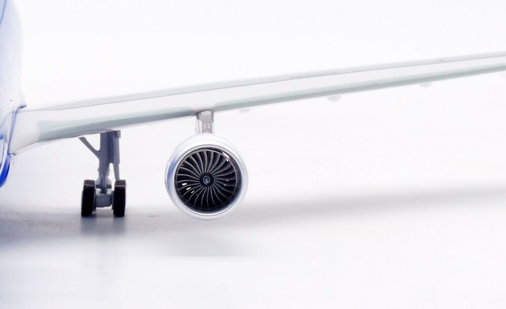 ITA Airways / Airbus A330-200 / EI-EJG / IF332AZ0423 / 1:200 elaviadormodels