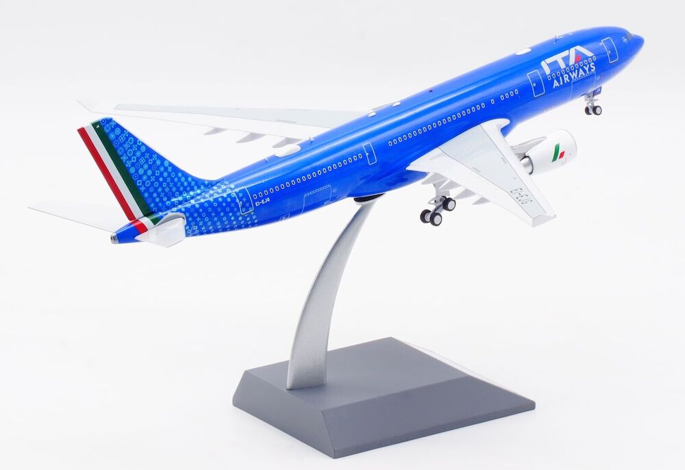 ITA Airways / Airbus A330-200 / EI-EJG / IF332AZ0423 / 1:200 elaviadormodels