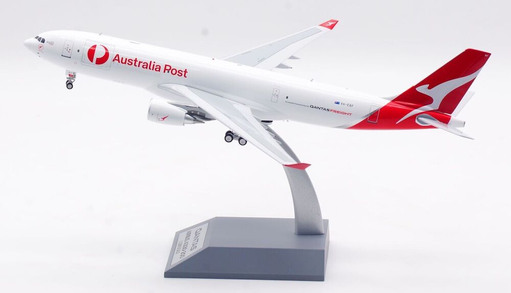 Qantas Freight (Australia Post) / Airbus A330-200 (P2F) / VH-EBF / IF332QF0124 / elaviadormodels