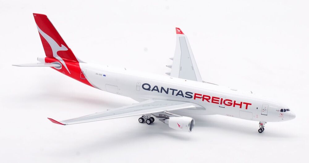 Qantas Freight / Airbus A330-200 / VH-EBE / IF332QF0224 / elaviadormodels