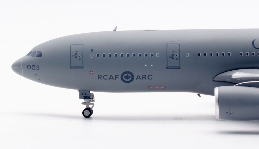 Canada - Air Force / Airbus CC-330 Husky (A330-200) / 330003 / IF332RCAF02 / elaviadormodels