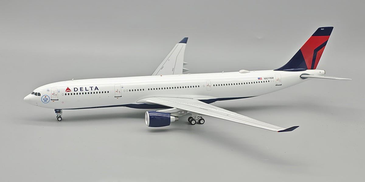Delta Airlines / Airbus A330-300 / N821NW / IF333DL0825 / 1:200