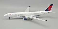 Delta Airlines / Airbus A330-300 / N821NW / IF333DL0825 / 1:200