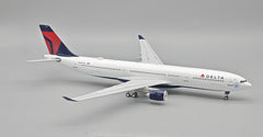 Delta Airlines / Airbus A330-300 / N821NW / IF333DL0825 / 1:200