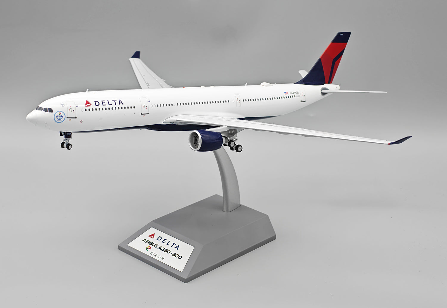 Delta Airlines / Airbus A330-300 / N821NW / IF333DL0825 / 1:200