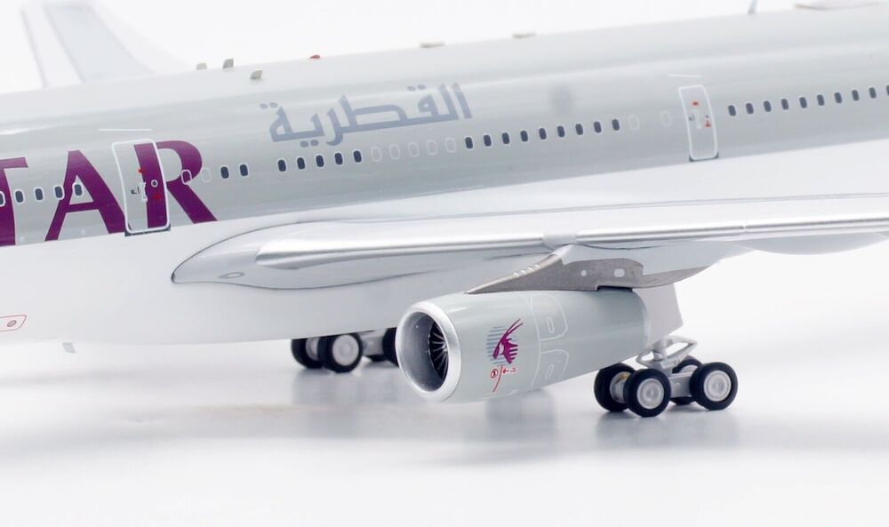 Qatar Airways / Airbus A340-200 / A7-HHK / IF342QT0124 / elaviadormodels