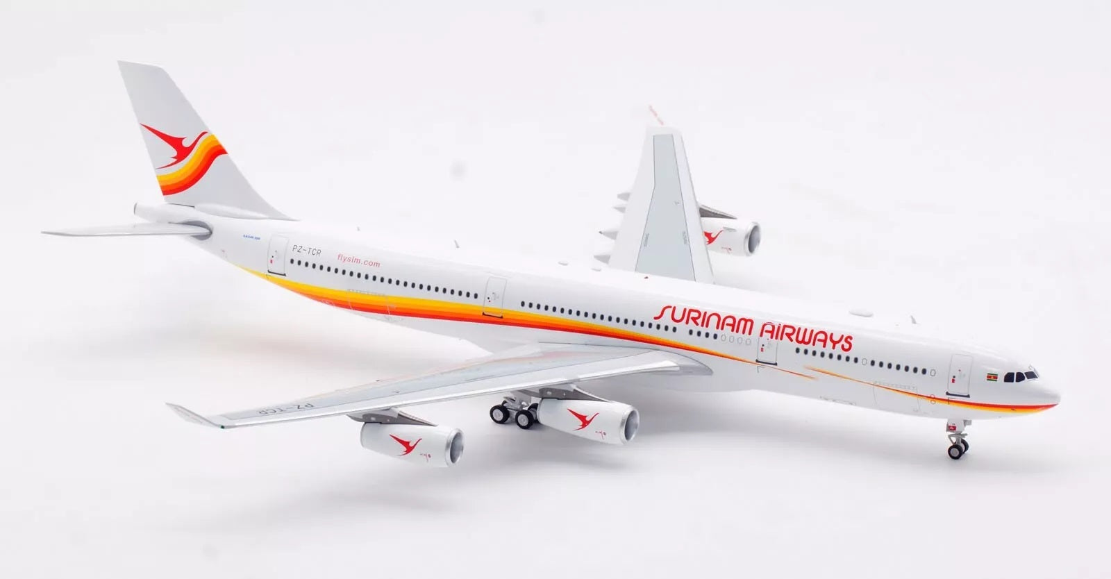 Surinam Airways / Airbus A340-313 / PZ-TCR / IF343PY0224 / 1:200 elaviadormodels