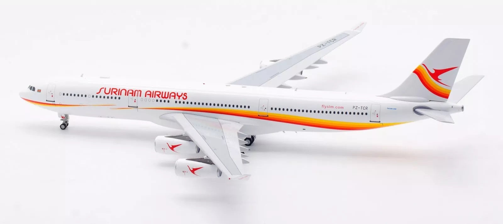 Surinam Airways / Airbus A340-313 / PZ-TCR / IF343PY0224 / 1:200 elaviadormodels