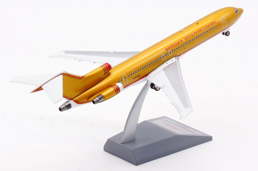 Braniff International Airlines / Boeing 727-200 / N8857E 