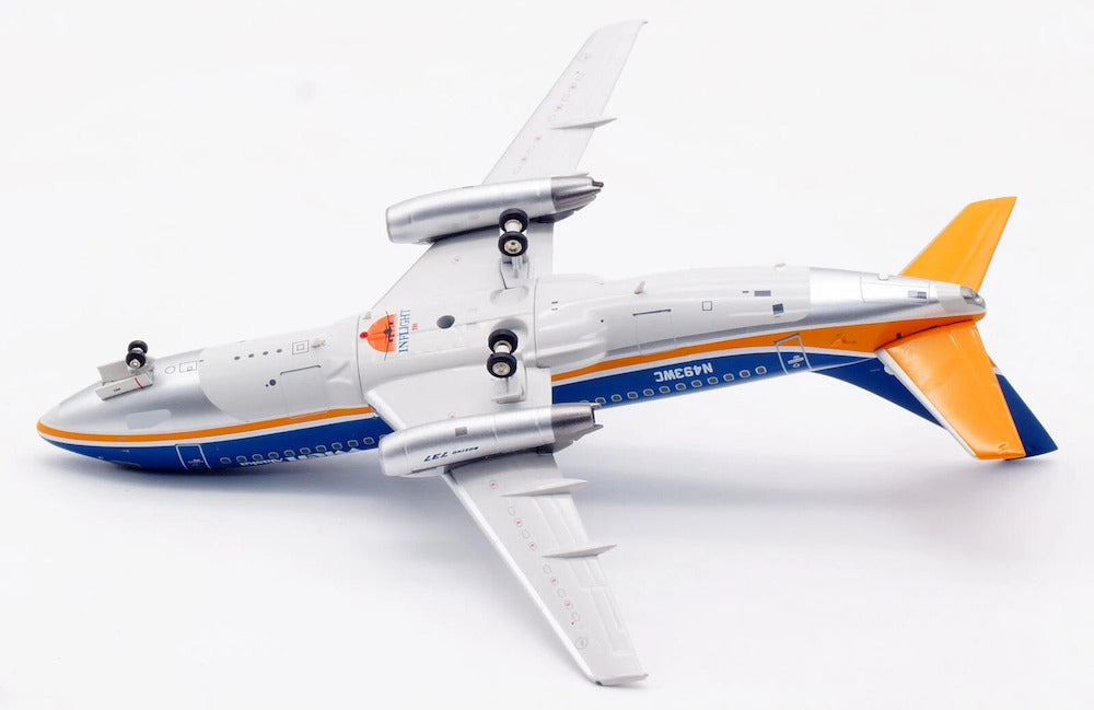 Wien Air Alaska / Boeing B737-200 / N493WC / IF732WC0824 / elaviadormodels