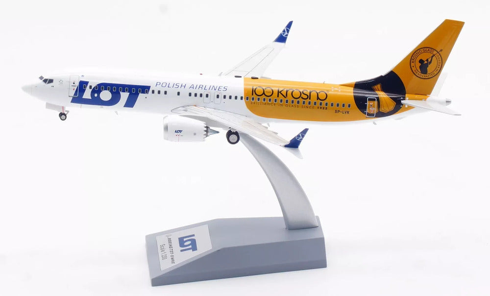 LOT - Polish Airlines / Boeing 737-8 MAX / SP-LVK / IF738MLO0824 / elaviadormodels