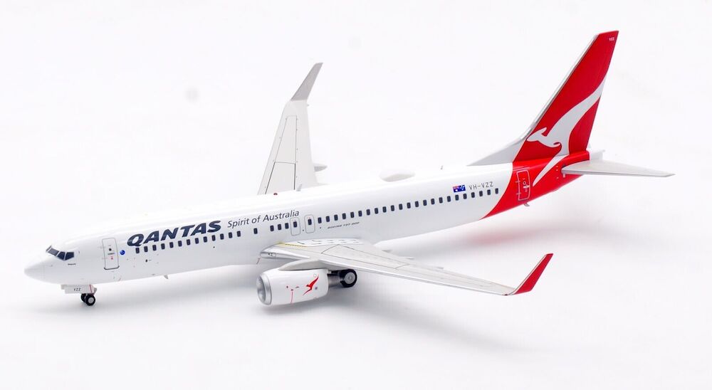 Qantas / Boeing 737-800 / VH-VZZ / IF738QF0324 / elaviadormodels