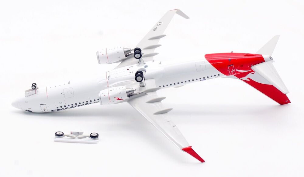 Qantas / Boeing 737-800 / VH-VZZ / IF738QF0324 / elaviadormodels