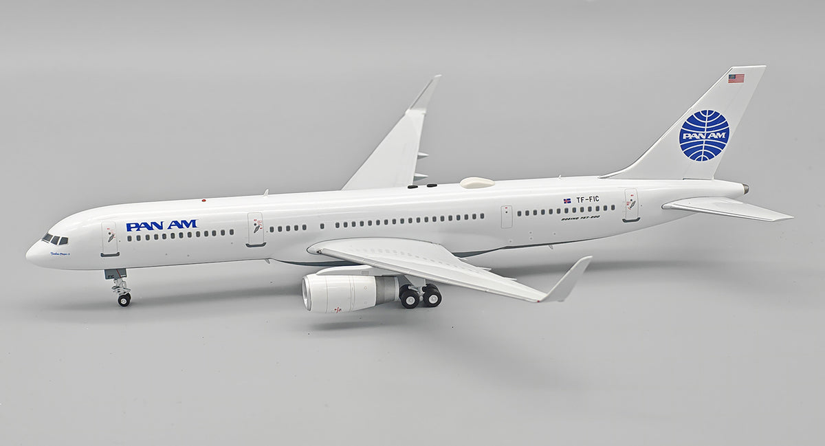 Pam Am / Boeing B757-200 / TF-FIC / IF752PA0725 / 1:200 elaviadormodels
