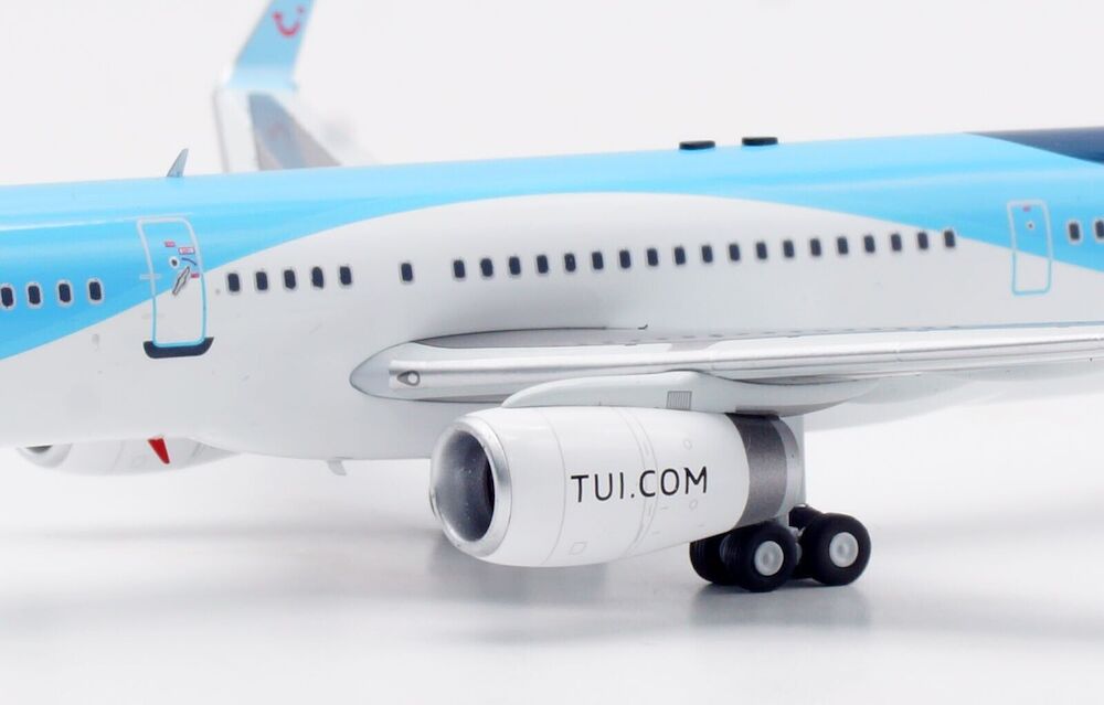 TUI Airways / B757-200 / G-OOBG / IF752TUI1223 / elaviadormodels