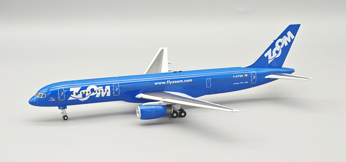 Zoom Airlines / Boeing B757-200 / C-GTSN / IF752Z40326 / 1:200