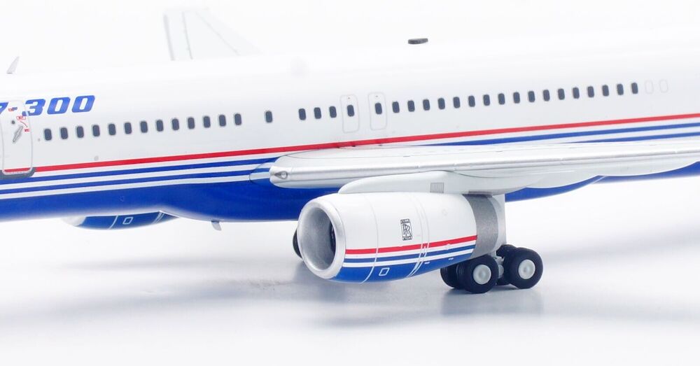 Boeing (House colors) / B757-300 / N757X  / IF753757X /  elaviadormodels