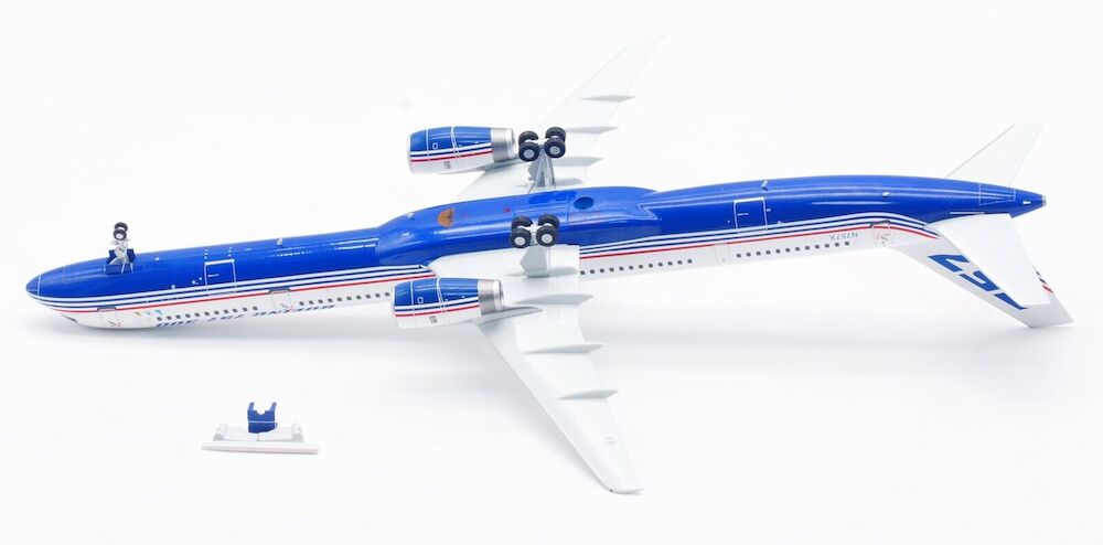 Boeing (House colors) / B757-300 / N757X  / IF753757X /  elaviadormodels