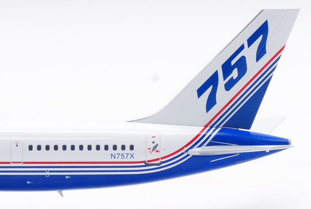 Boeing (House colors) / B757-300 / N757X  / IF753757X /  elaviadormodels