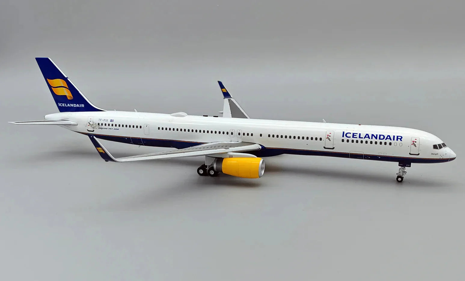 Iceland / B757-300 / TF-FIX / IF753FI0224 / 1:200