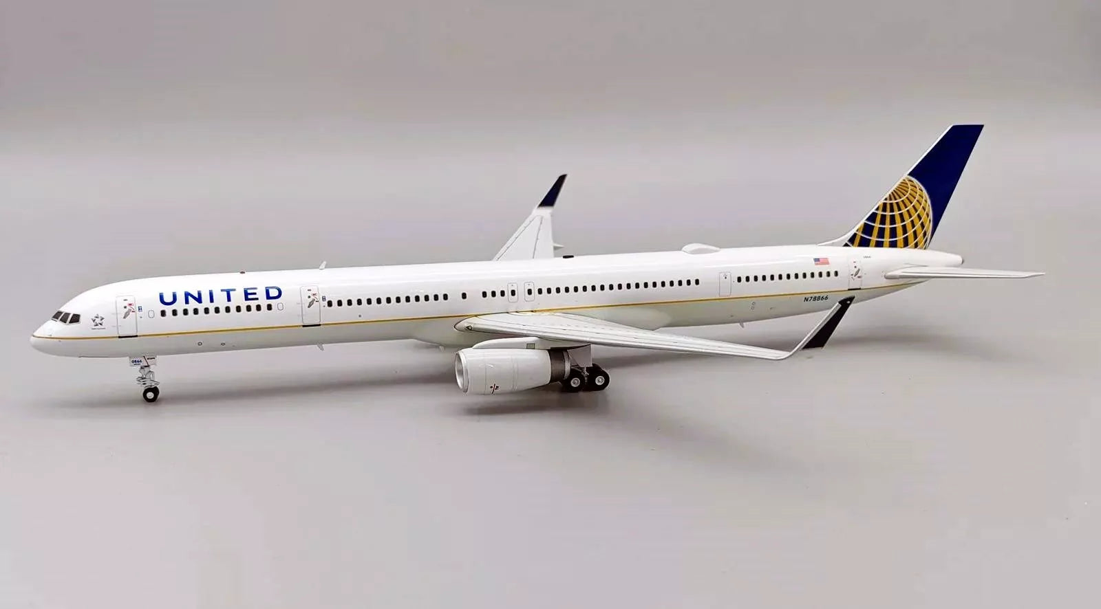 United Airlines / B757-300 / N78866 / IF753UA1123 / elaviadormodels