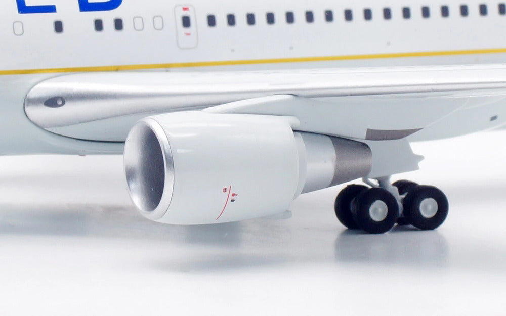 United Airlines / Boeing 767-200 / N73152 / IF762UA0525 / 1:200 elaviadormodels