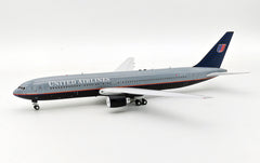 United Airlines / Boeing B767-300 / N670UA / IF763UA1223 / 1:200