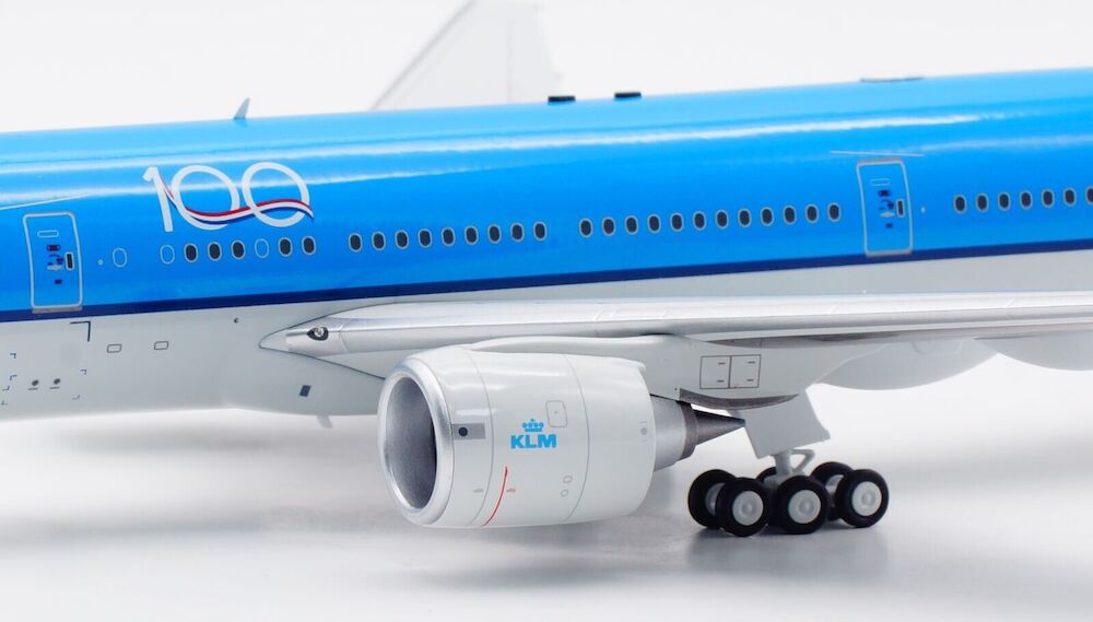 KLM / Boeing 777-200 / PH-BQP / IF772KL0822 / 1:200 elaviadormodels